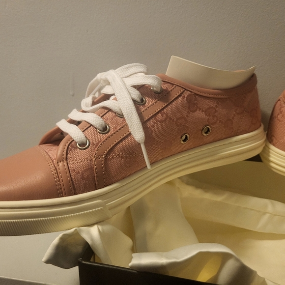 Gucci Monogram Women's Pink Lace-Up Sneakers - Picture 3 of 8